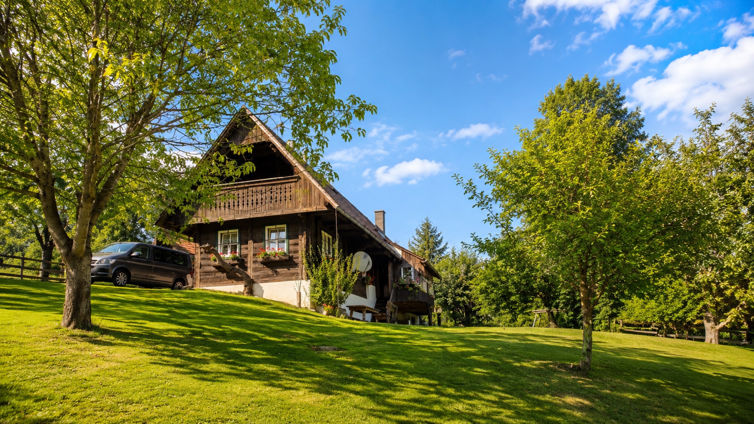 Bergaussicht vom Ferienhaus Kreuzschuster — 485 m Seehöhe